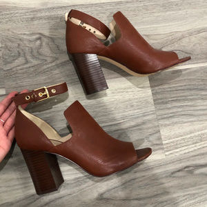 NINE WEST BLOCK HEEL PEEP TOE BOOTS